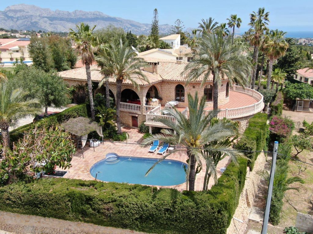 Maison de luxe à vendre à La Nucia, 1 275 000 €, Photo 1