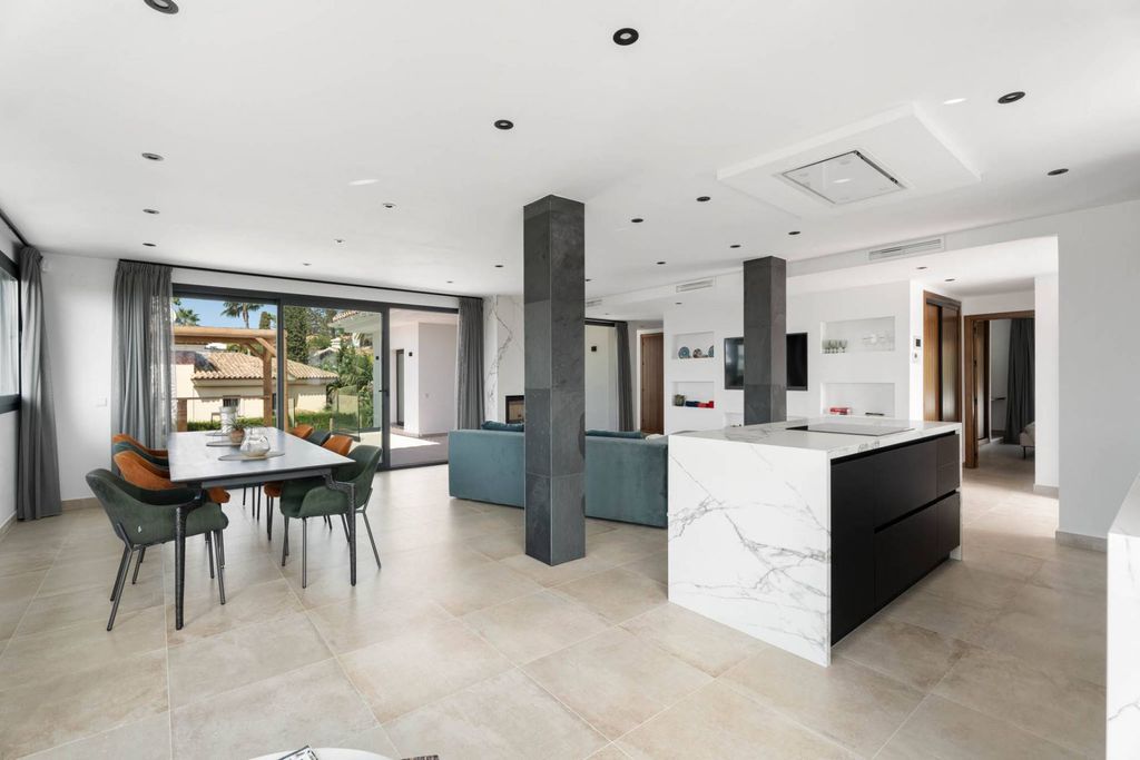 Maison de luxe à vendre à Elviria, 1 995 000 €, Photo 3