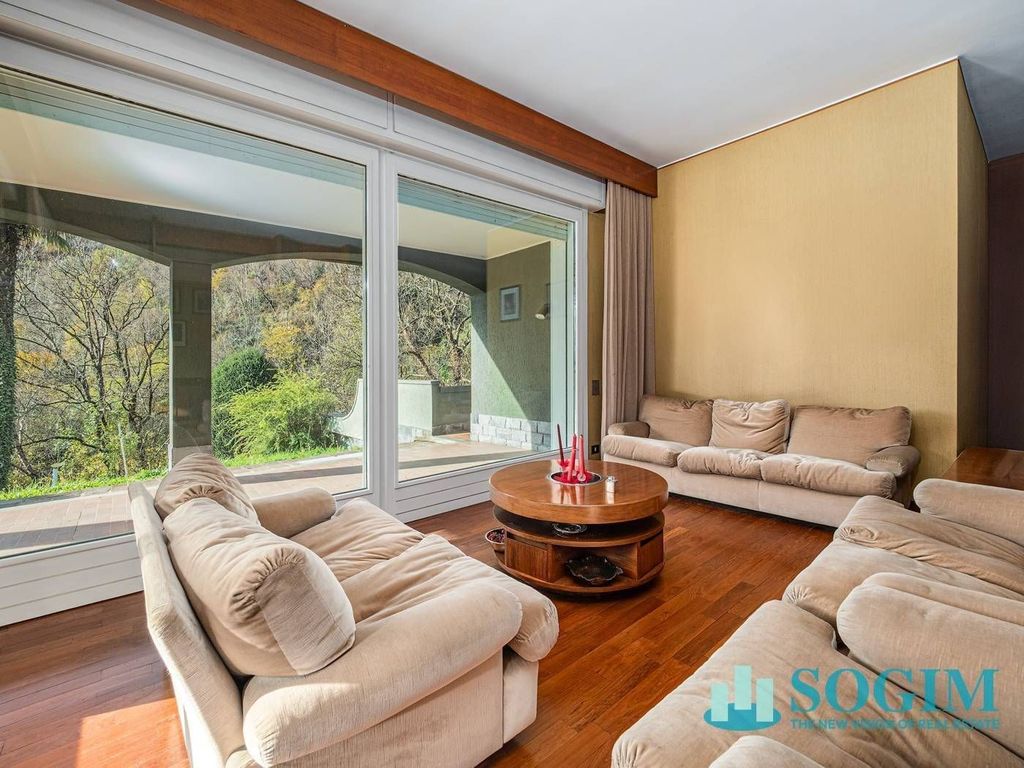 Luxury House for sale in Asso, 650 000 €, Photo 1