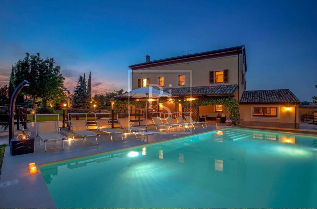 Luxury House for sale in Senigallia, 1 500 000 €, Photo 1