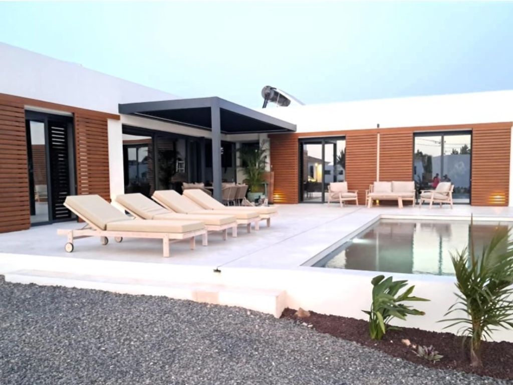 Maison de luxe à vendre à La Oliva, 1 100 000 €, Photo 2
