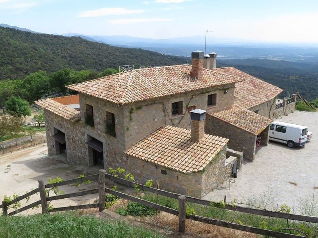 Maison de luxe à vendre à Agullana, 1 550 000 €, Photo 1
