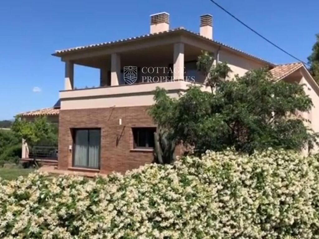 Maison de luxe à vendre à Garrigàs, 1 200 000 €, Photo 1