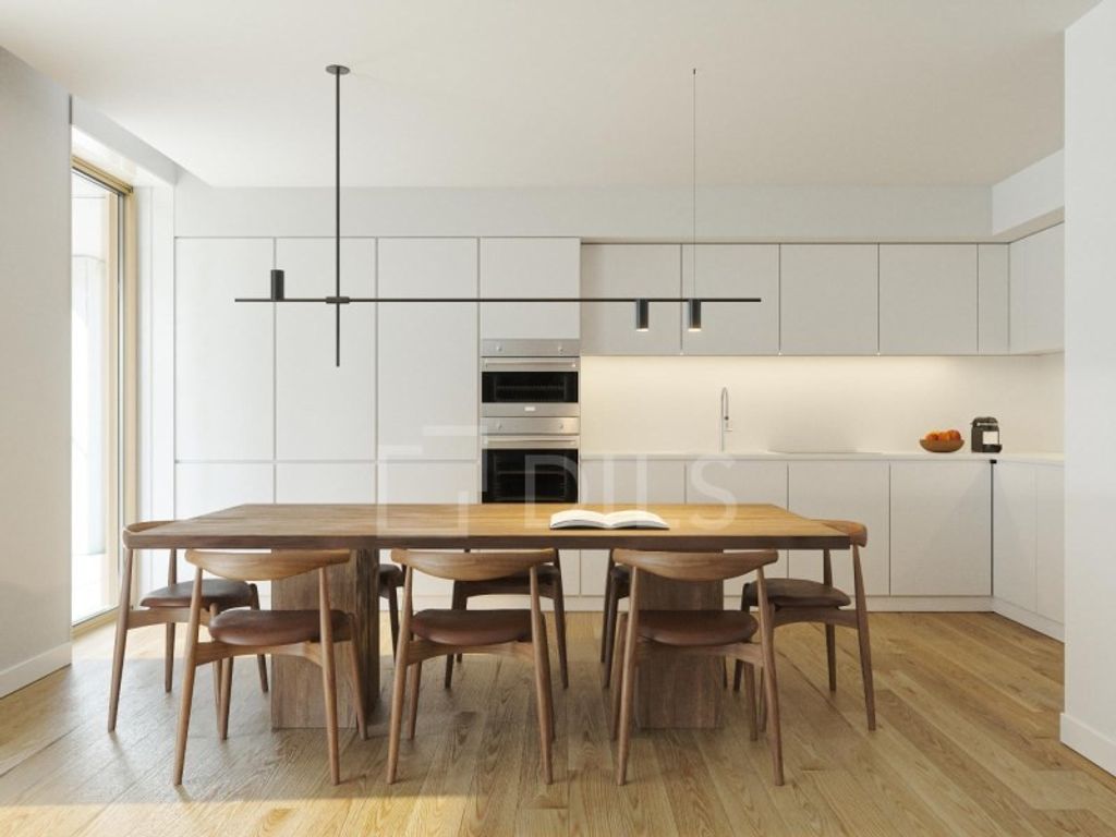 Appartement de luxe à vendre à Porto, 400 000 €, Photo 1
