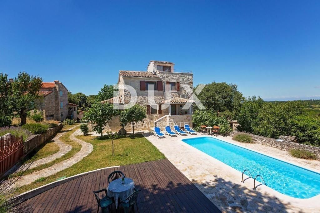 Maison de luxe à vendre à Višnjan - Visignano, 810 000 €, Photo 3