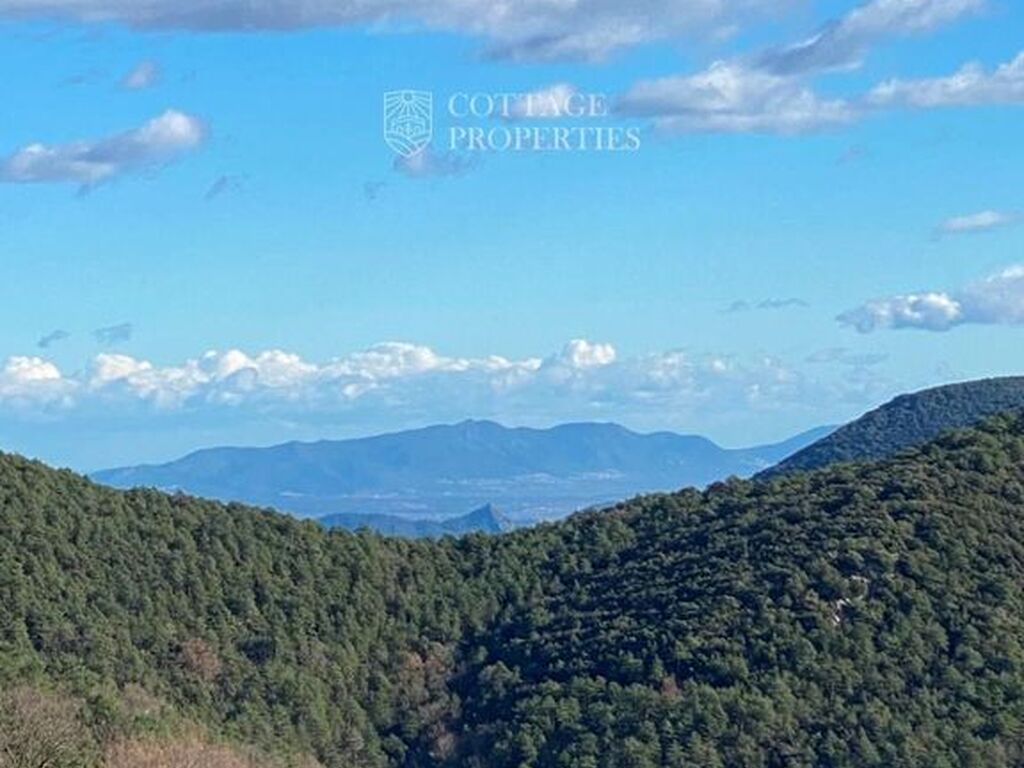 Luxury House for sale in Albanyà, 0 €, Photo 3