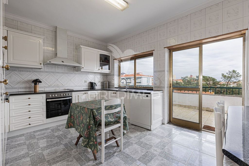 Luxury House for sale in Seixal, 699 000 €, Photo 3