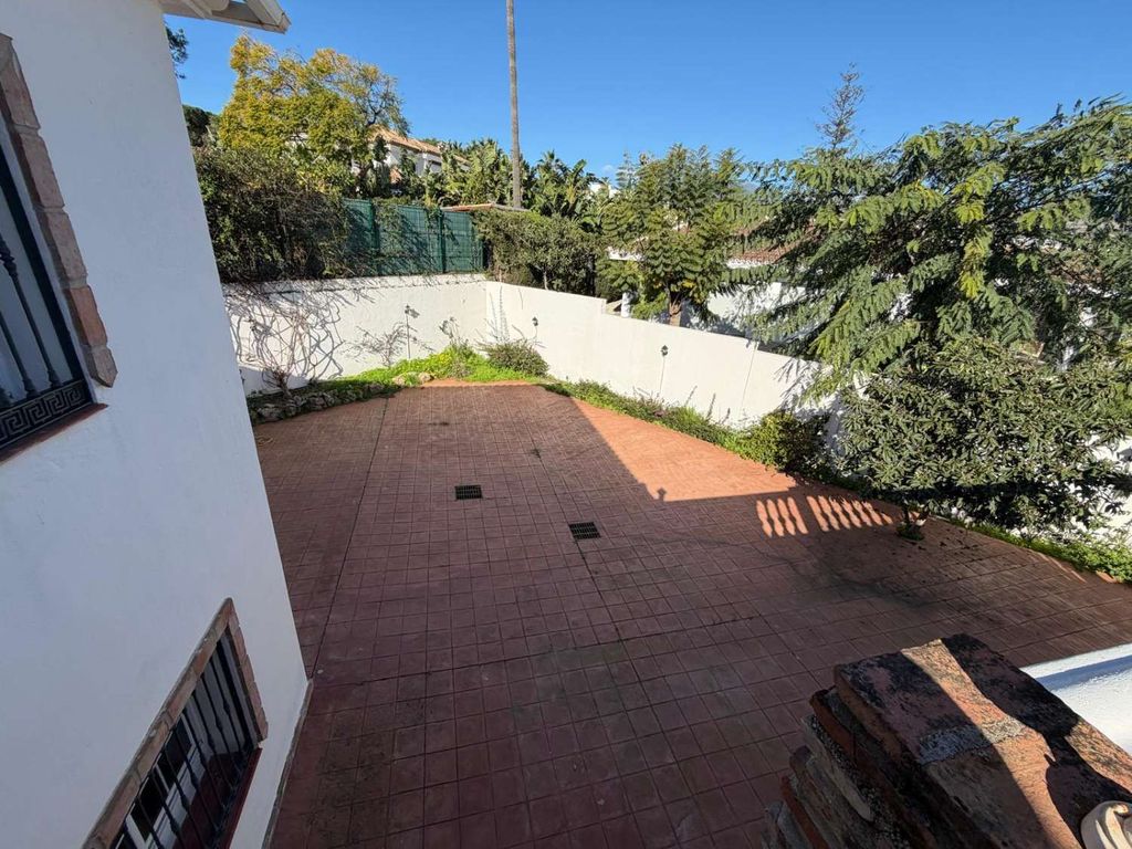 Luxury House for sale in Marbella, 2 250 000 €, Photo 4