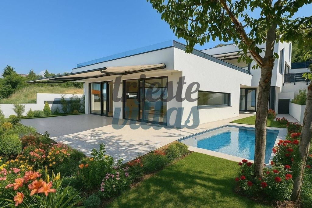 Luxury House for sale in Muggia, 1 800 000 €, Photo 1