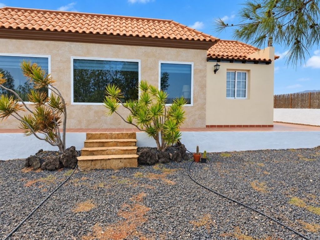 Maison de luxe à vendre à La Oliva, 750 000 €, Photo 4