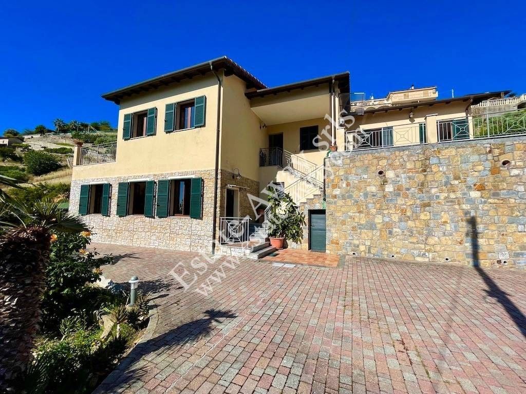 Maison de luxe à vendre à Bordighera, 745 000 €, Photo 3