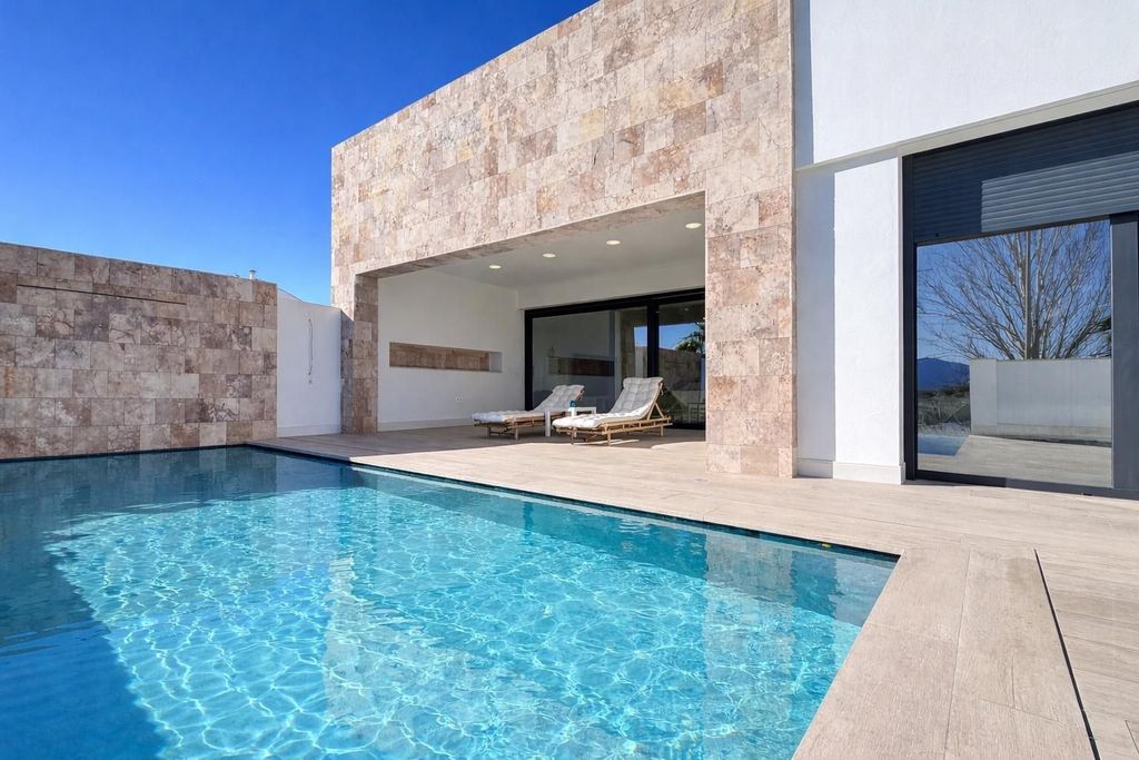 Maison de luxe à vendre à Colmenar, 749 000 €, Photo 3