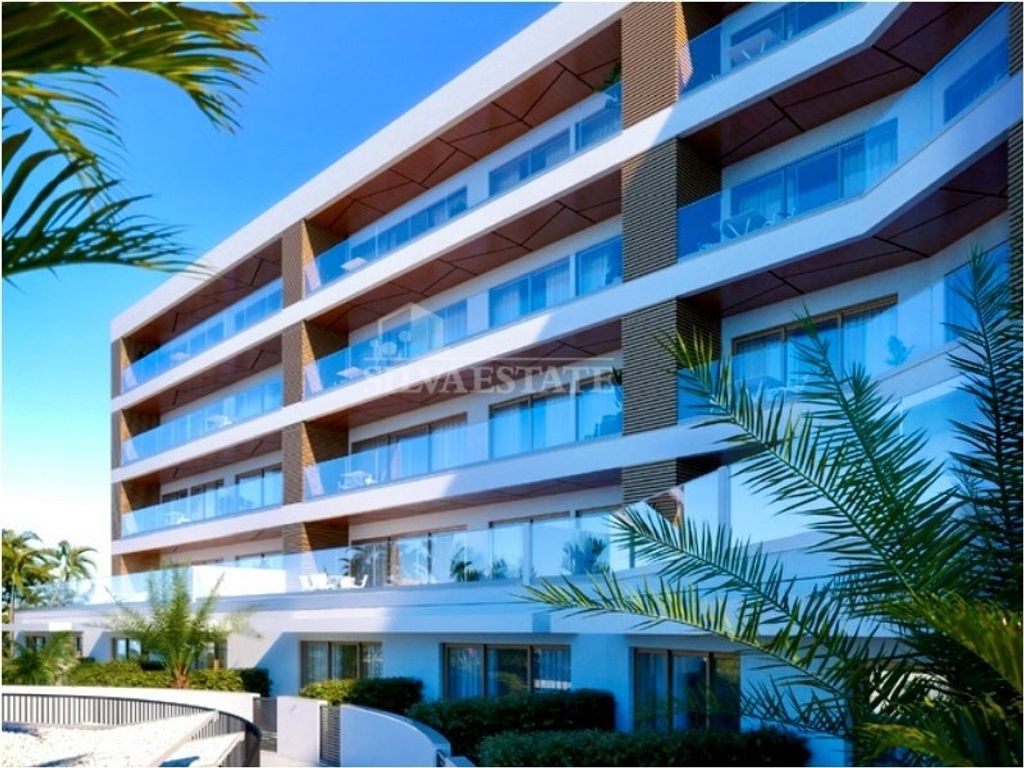 Appartement de luxe à vendre à Calheta, 450 000 €, Photo 1