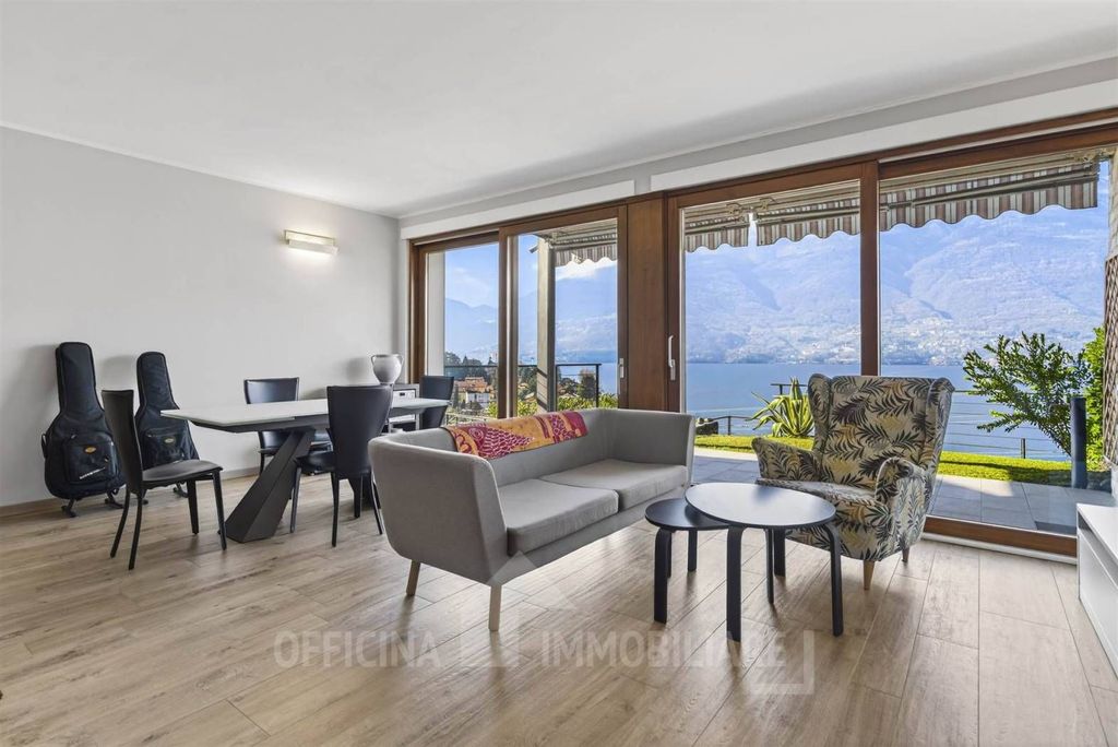 Luxury Apartment for sale in Dervio, 630 000 €, Photo 1