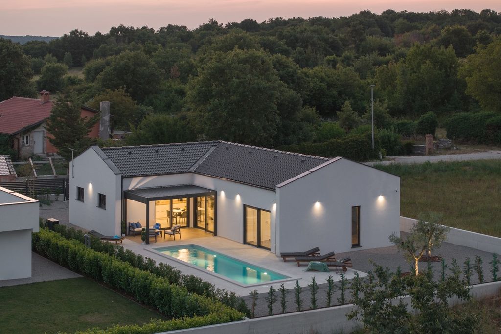 Maison de luxe à vendre à Sveti Petar U Šumi, 0 €, Photo 1