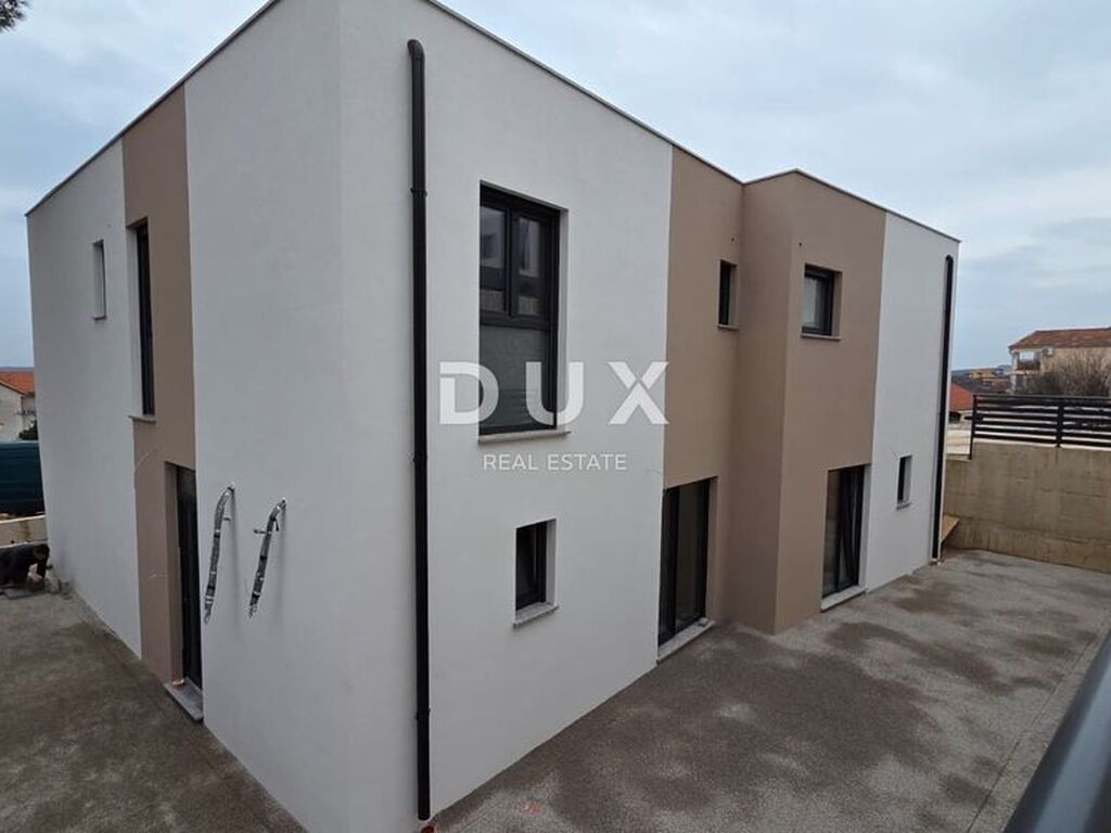 Maison de luxe à vendre à Crikvenica, 499 000 €, Photo 3