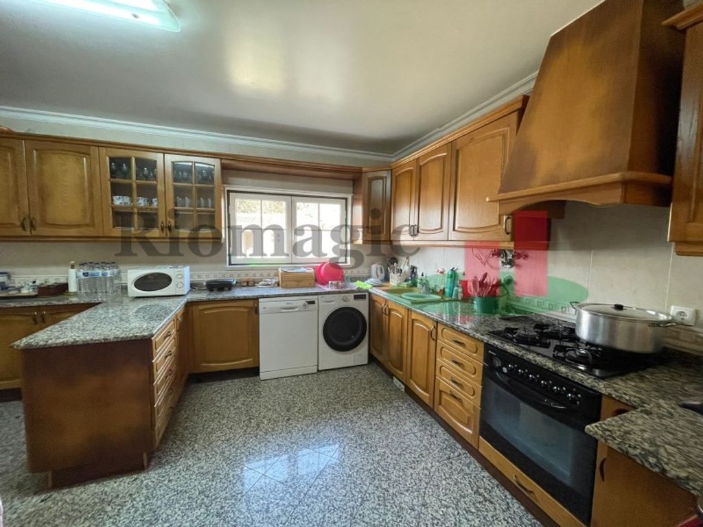 Maison de luxe à vendre à Azambuja, 445 000 €, Photo 4