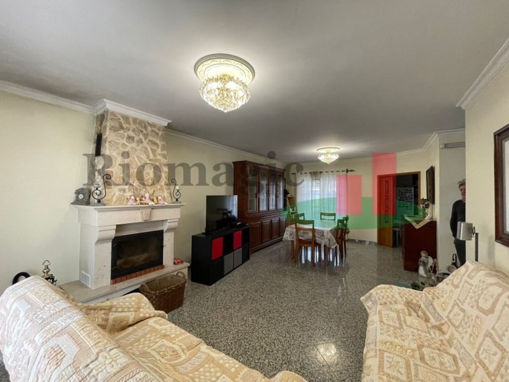 Maison de luxe à vendre à Azambuja, 445 000 €, Photo 5