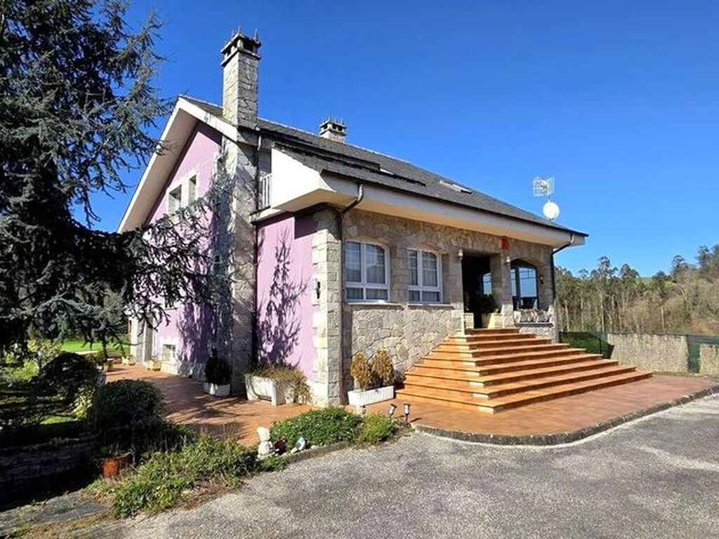 Luxury House for sale in Brieves, 480 000 €, Photo 2