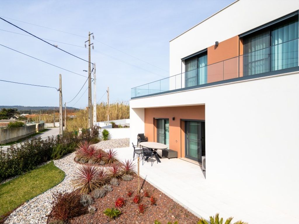 Luxury House for sale in Alcobaça, 560 000 €, Photo 3