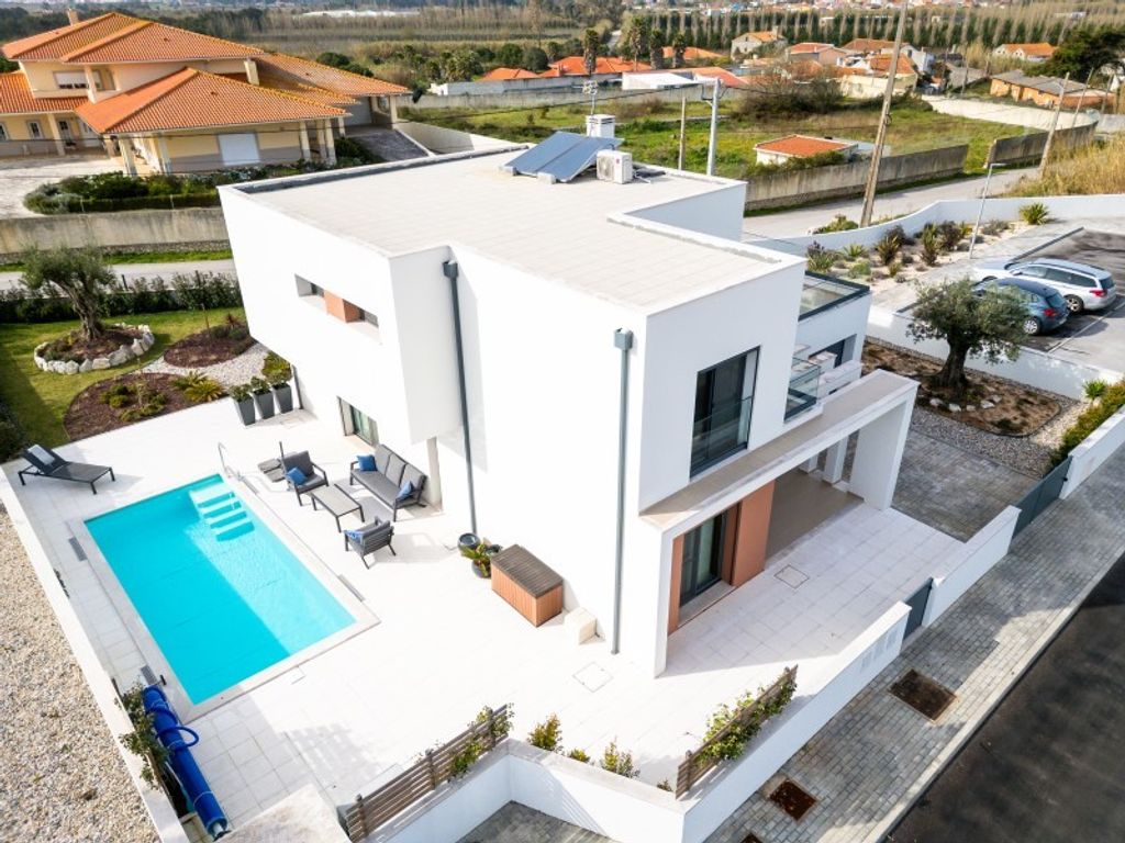 Luxury House for sale in Alcobaça, 560 000 €, Photo 4