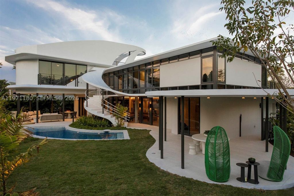 Maison de luxe à vendre à Miami, 5 129 187 €, Photo 1