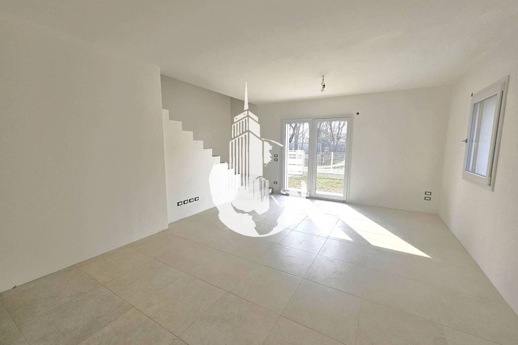 Luxury House for sale in Paese, 420 000 €, Photo 1