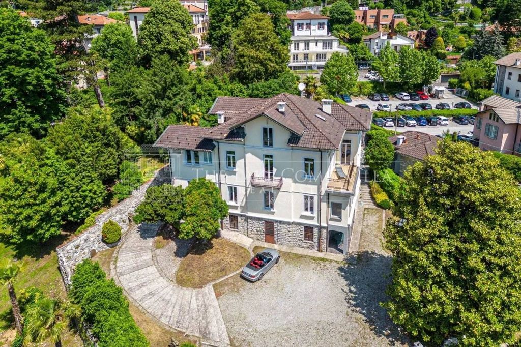 Luxury House for sale in Como, 5 200 000 €, Photo 1