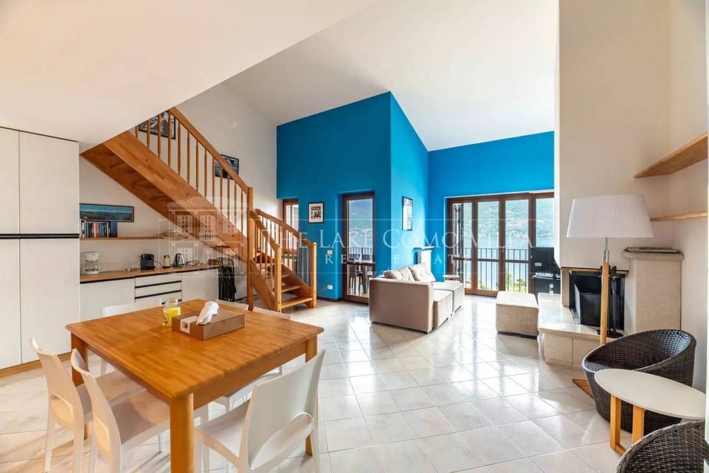 Luxury Apartment for sale in Menaggio, 745 000 €, Photo 3