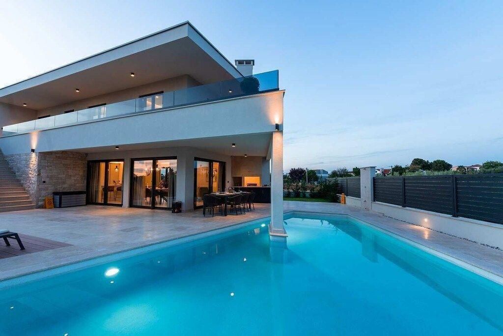 Maison de luxe à vendre à Porec, 1 250 000 €, Photo 3