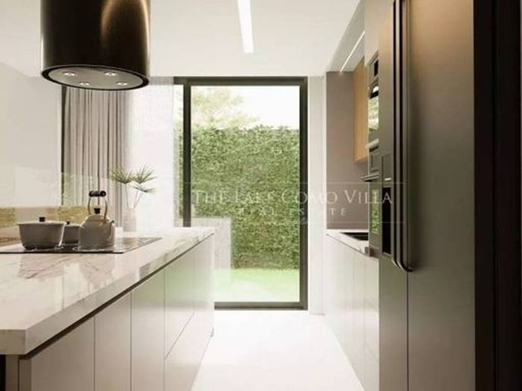 Luxury Apartment for sale in Menaggio, 845 000 €, Photo 5