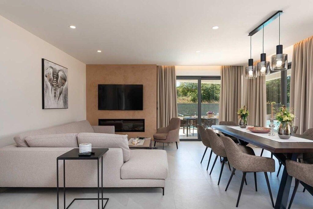 Maison de luxe à vendre à Porec, 1 250 000 €, Photo 5