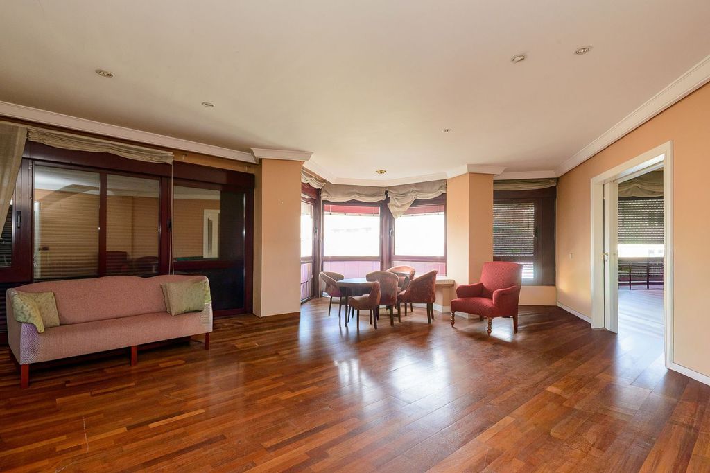 Appartement de luxe à vendre à Oviedo, 830 000 €, Photo 6
