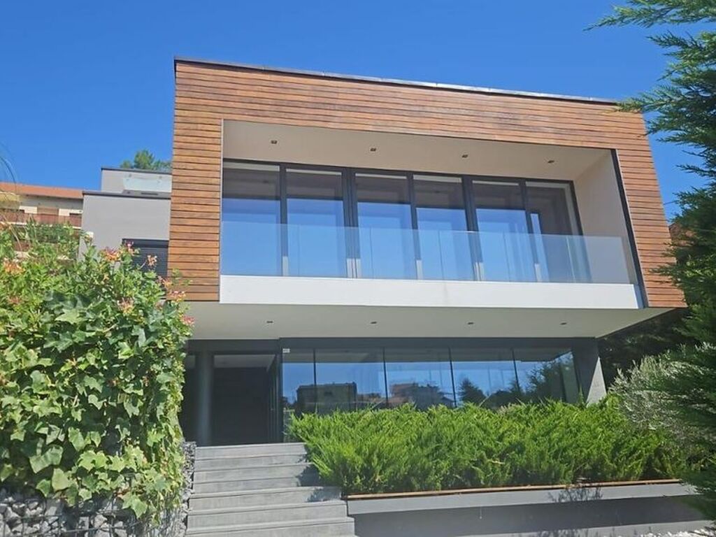 Maison de luxe à vendre à Gracani, 1 700 000 €, Photo 1