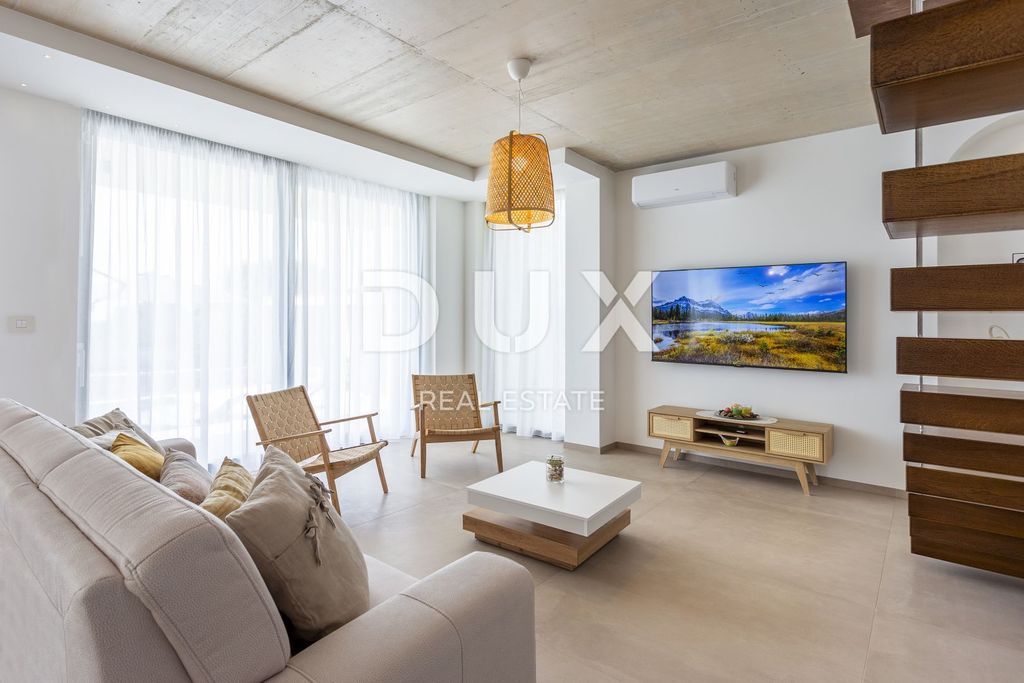 Maison de luxe à vendre à Svetvincenat, 950 000 €, Photo 4