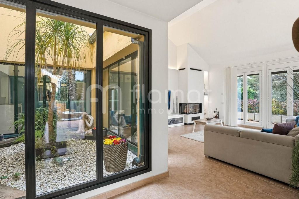 Luxury House for sale in Sarrià de Ter, 570 000 €, Photo 1