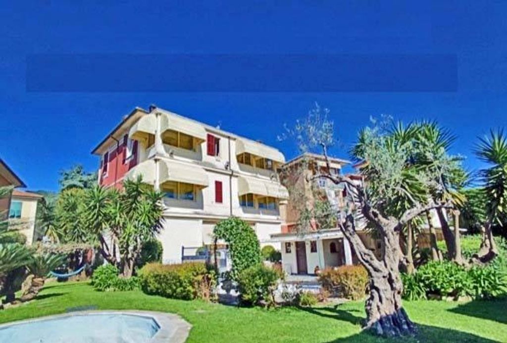 Appartement de luxe à vendre à Cogorno, 720 000 €, Photo 1