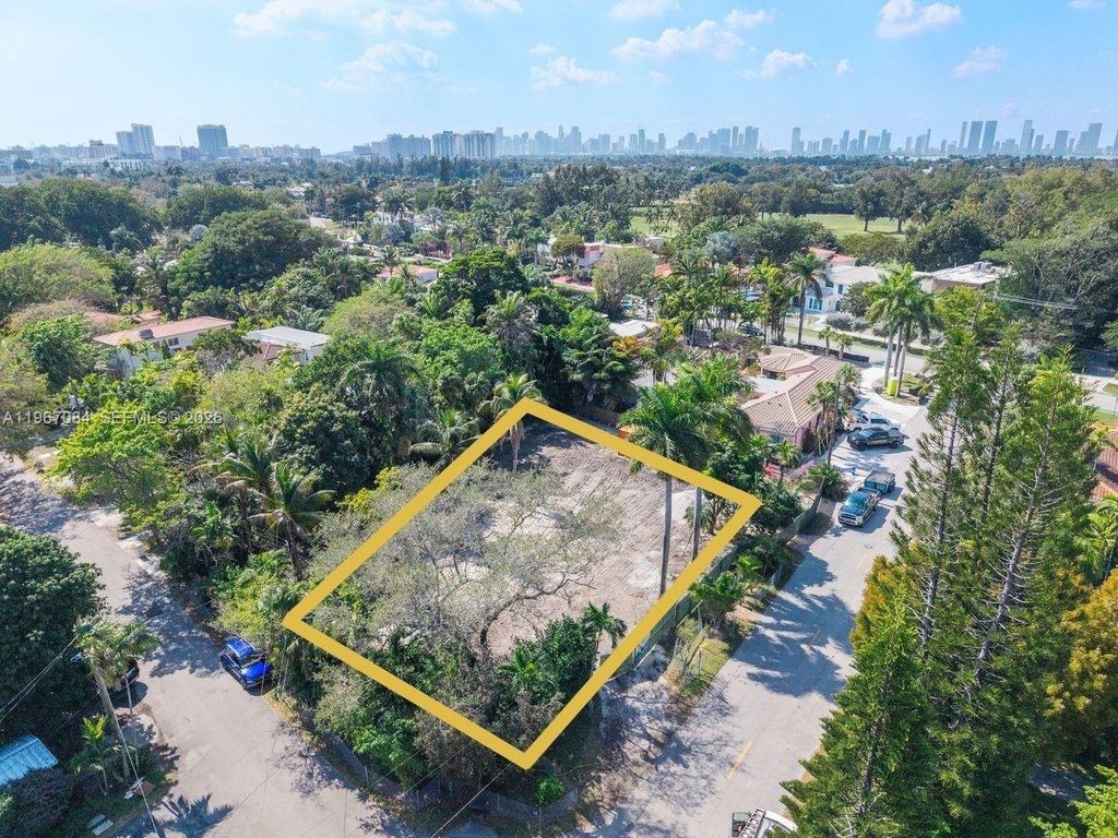 Luxury House for sale in Miami Beach, 4 251 494 €, Photo 1