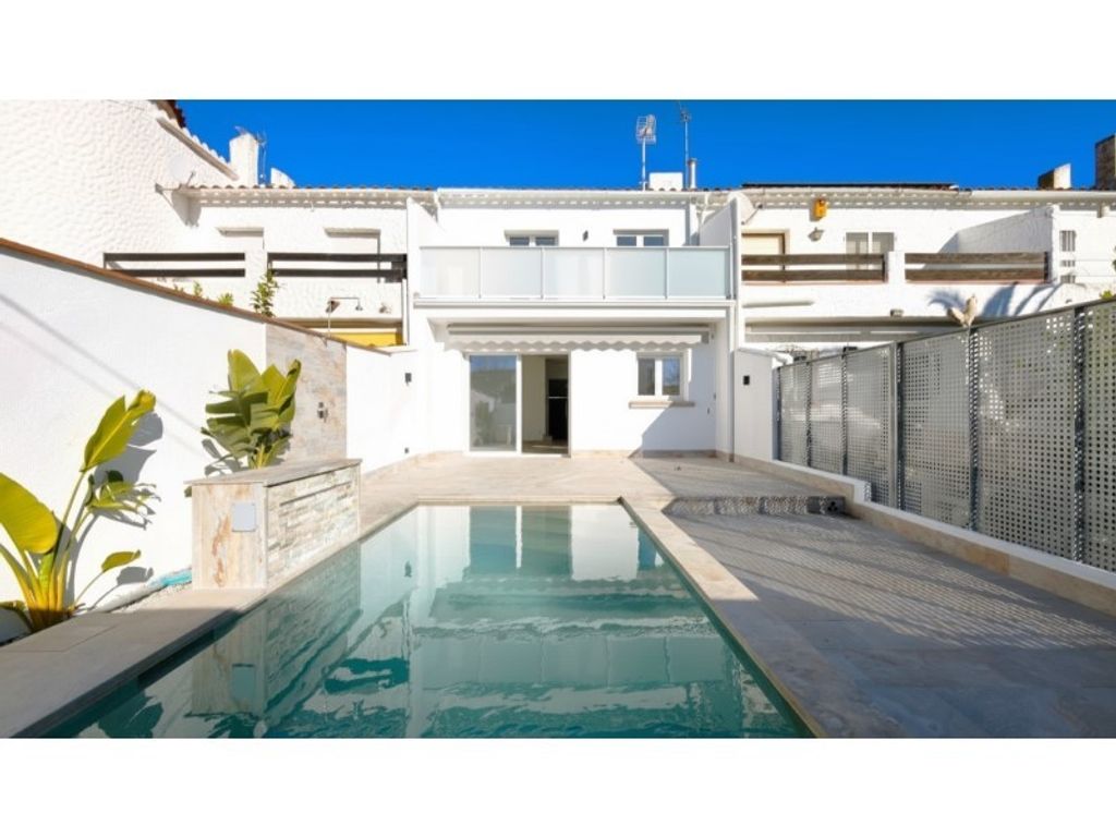 Maison de luxe à vendre à Empuriabrava, 495 000 €, Photo 1