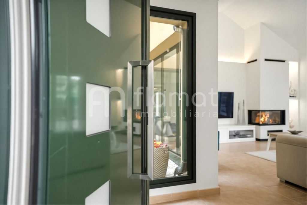 Luxury House for sale in Sarrià de Ter, 570 000 €, Photo 3