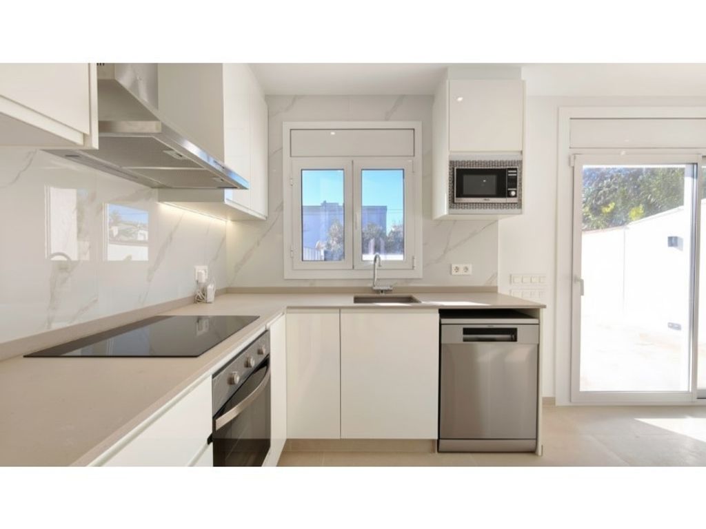 Maison de luxe à vendre à Empuriabrava, 495 000 €, Photo 5