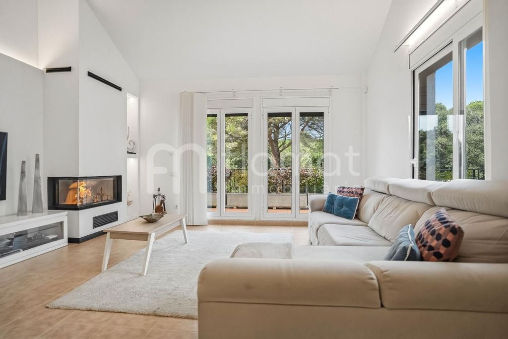Luxury House for sale in Sarrià de Ter, 570 000 €, Photo 6