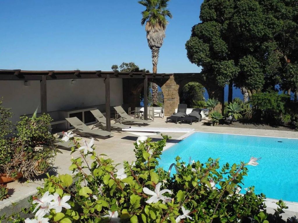 Luxury House for sale in Pantelleria, 1 700 000 €, Photo 3