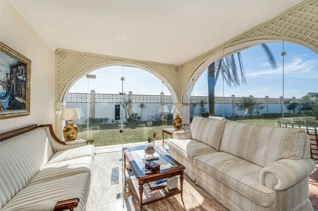 Luxury House for sale in Marbella, 2 200 000 €, Photo 7