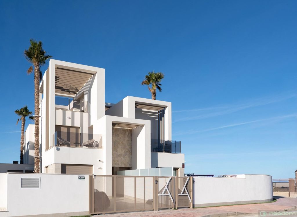 Luxury House for sale in Murcia, 469 000 €, Photo 1