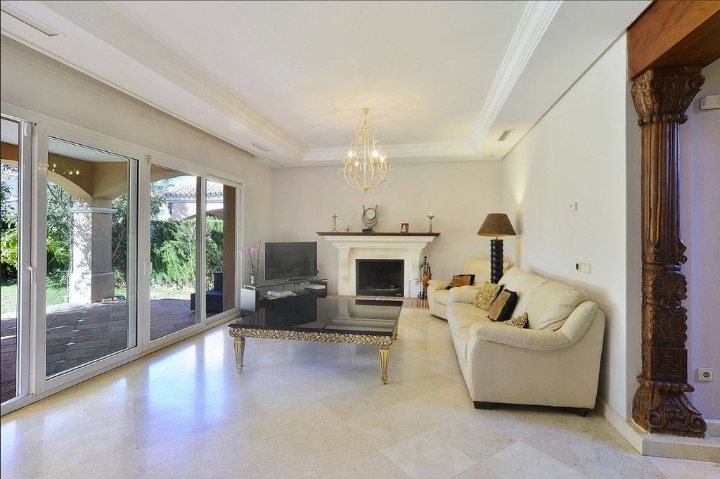 Maison de luxe à vendre à Nueva Andalucia, 1 700 000 €, Photo 2