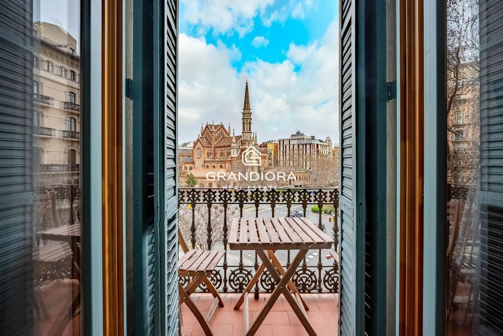 Appartement de luxe à vendre à Barcelona, 1 100 000 €, Photo 2