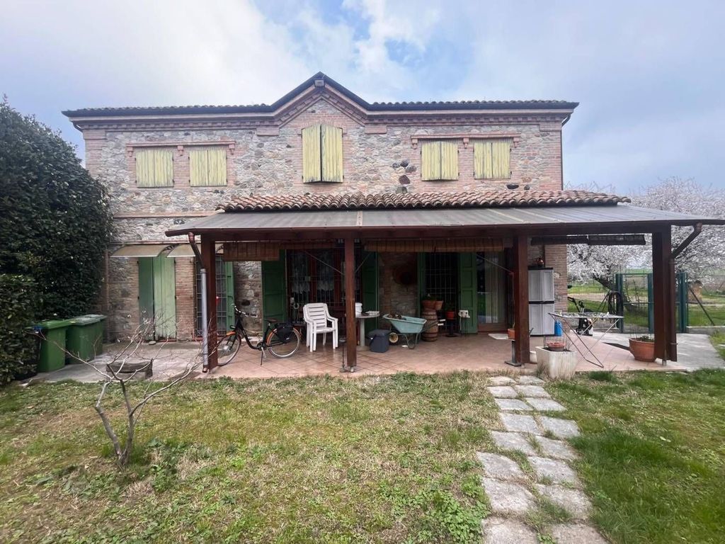 Maison de luxe à vendre à Collecchio, 550 000 €, Photo 3