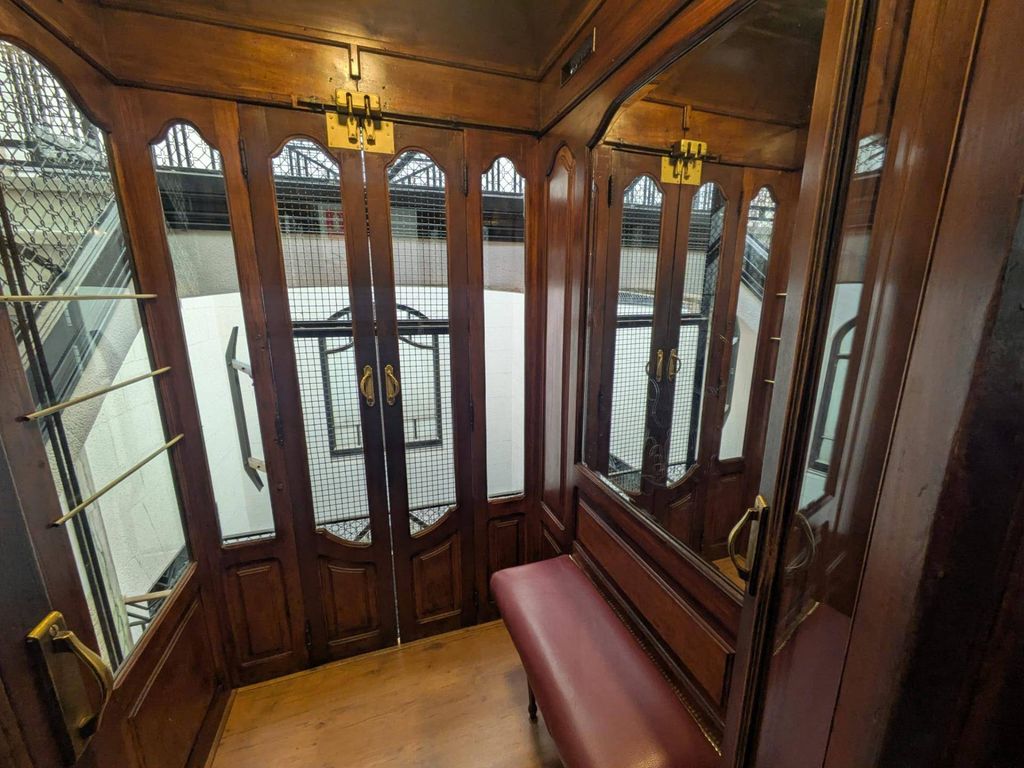 Luxury Apartment for sale in Barcelona, 795 000 €, Photo 6