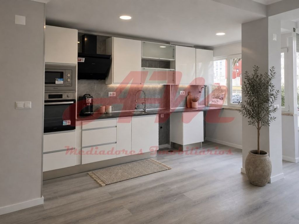 Luxury Apartment for sale in Oeiras, 455 000 €, Photo 1